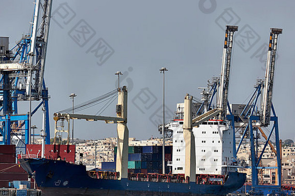 马耳他岛马尔萨什洛克货物船只加载工厂