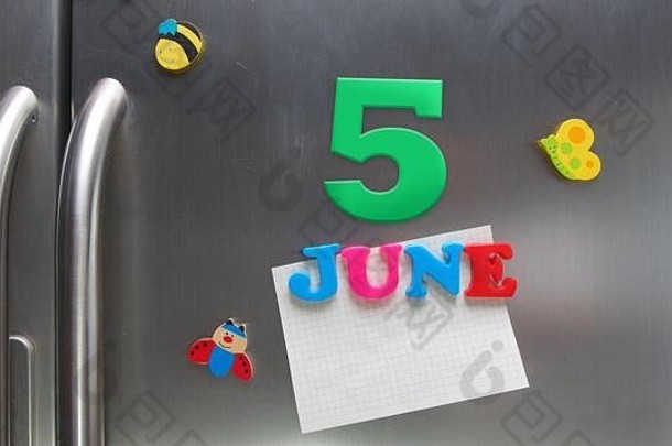 6月日历日期使塑料磁信持有请注意图纸通过冰箱