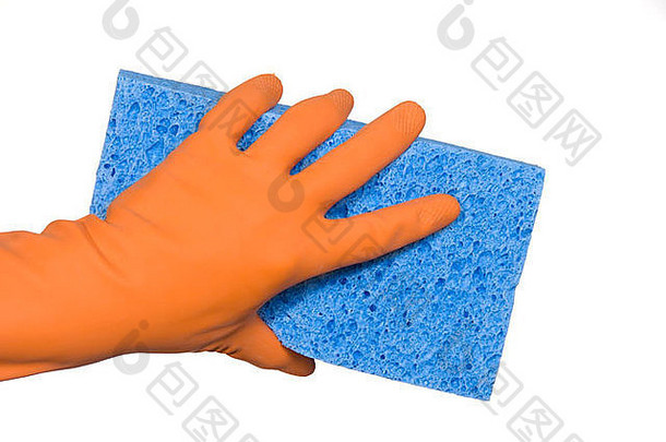 工人在使用清洁海绵时保护手不受洗涤剂污染