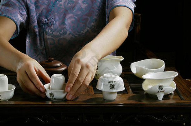 茶道用具和竹子的特写桌。中国茶道。日本茶道