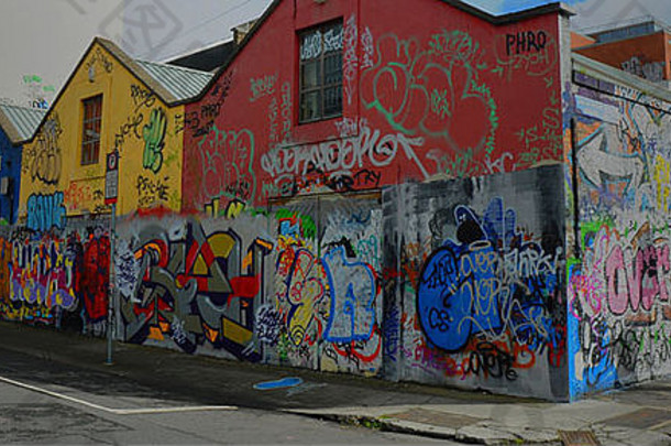 爱尔兰南部都柏林街头的涂鸦