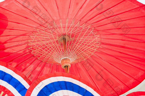 雨伞/纸伞彩色：彩色雨伞背景