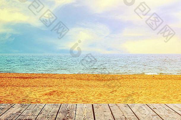 桑迪海滩海景木地板上