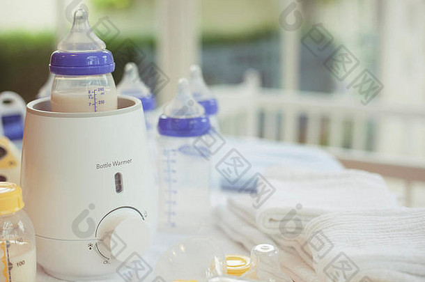 带复印空间的奶瓶加热器和婴儿食品加热器