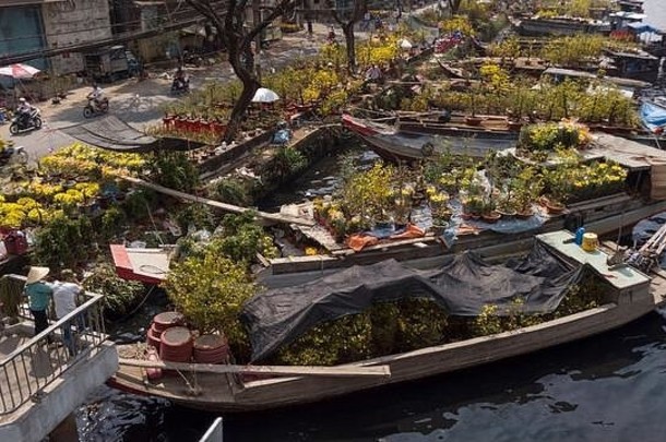 空中视图浮动花市场西贡谁警察局城市越南市场运河开放泰特假期月球一年