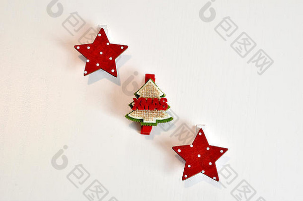 星星<strong>红</strong>色的白色树装饰圣诞节