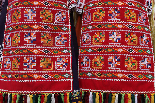 真实的folk-style细节服装保加利亚