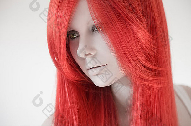 美丽的女人红色的头发