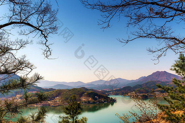 景观视图分支机构蓝色的天空河山首尔南韩国