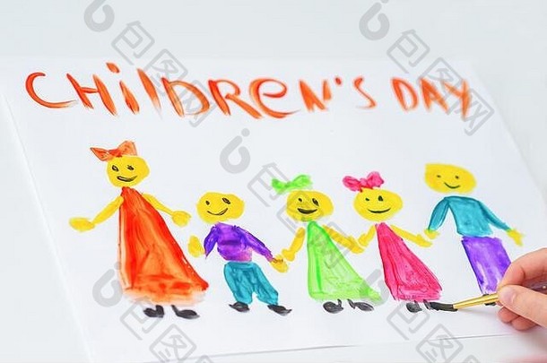 手女孩画孩子们文本孩子们的一天白色纸快乐孩子们的一天概念
