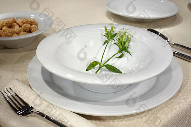 陶瓷餐具白色表格