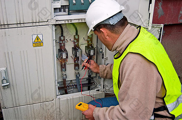 电工检查条件布线电米电盒子