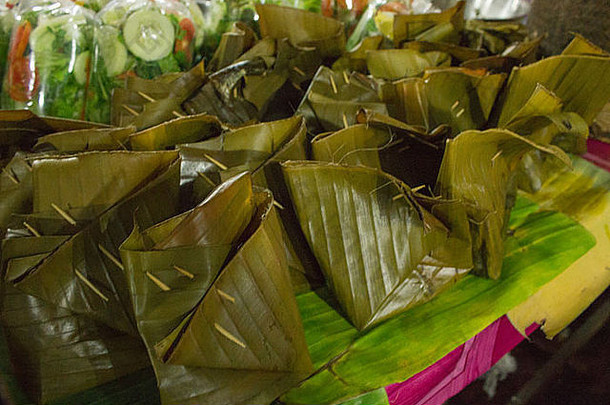 銮prabang晚上市场错过了参观迷人的城市各种老挝食物