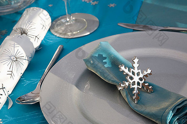 蓝色的银圣诞节晚餐表格集