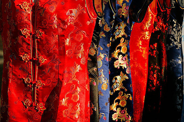 细节中国人传统的礼服