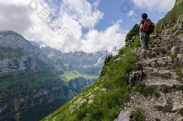 徒步旅行者ebenalp瑞士