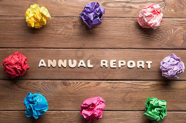 年度报告短语木表格paperballs