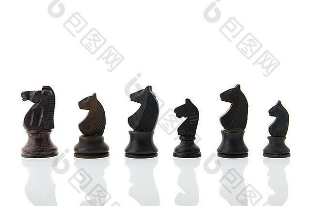 国际象棋马孤立的白色背景