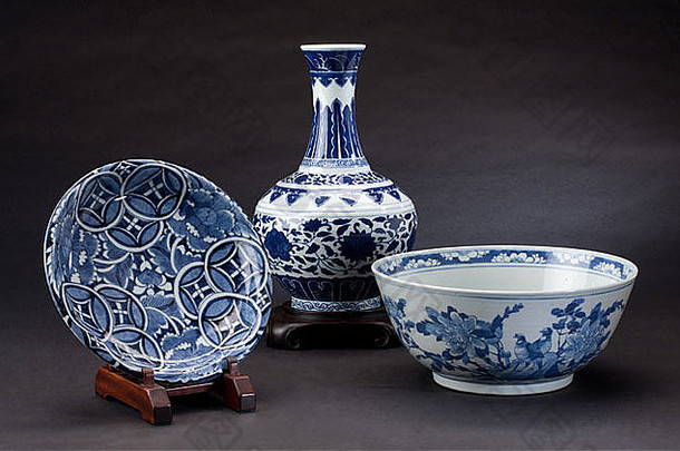 古老的中国人瓷器具有收藏价值的
