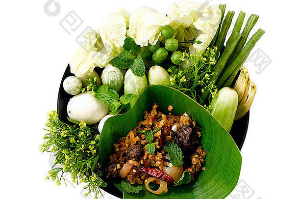 剁碎猪肉混合辣的草调用拉布受欢迎的泰国食物