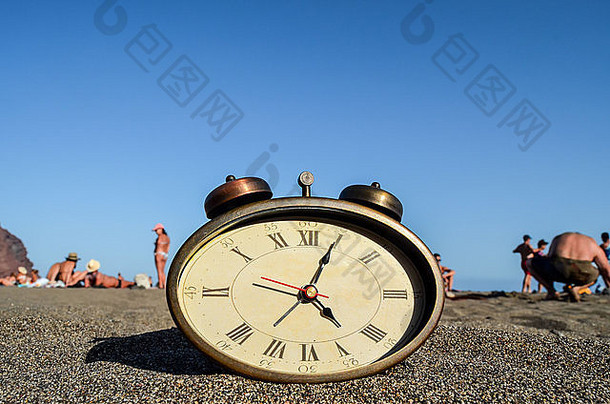 时钟沙子海滩