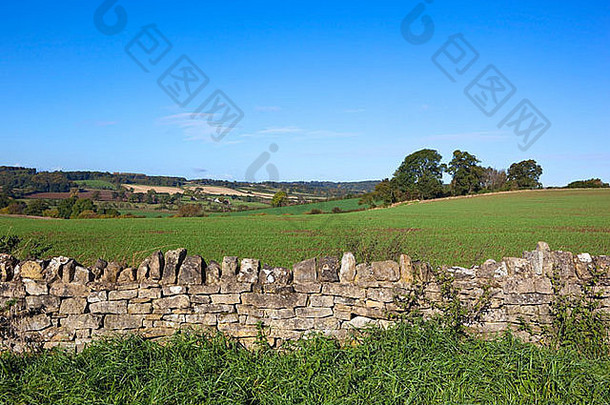 干石头边界<strong>墙</strong>集风景优美的农业景观约克郡关键词英格兰清晰的蓝色的天空