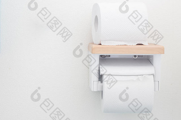 日本国内toiletpaper持有人白色墙