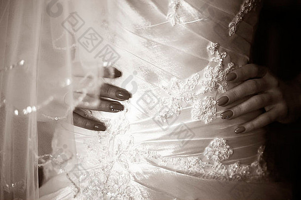 细节丝绸婚礼衣服