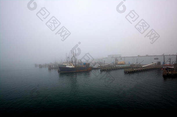 <strong>渔民码头</strong>覆盖密集的早....雾
