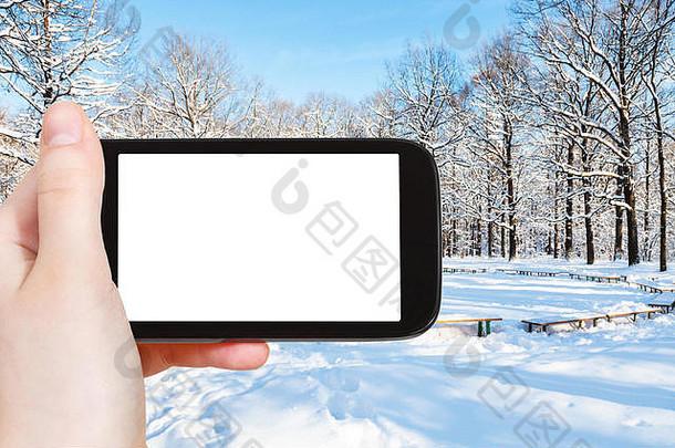 旅行概念旅游照片娱乐区域城市公园冬天莫斯科城市智能手机空断路屏幕空白的地方