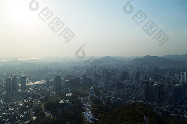 朦胧的一天市中心首尔南韩国查看复制空间