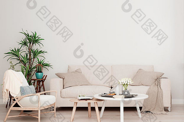 模拟墙米色白色沙发表椅子现代室内背景生活房间大窗口散热器斯堪的那维亚风格