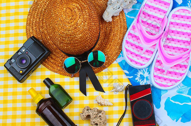 海滩时间夏天旅行工具包特色睡眠比基尼广播太阳乳液乳液他相机