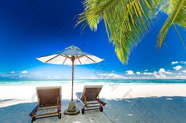 奢侈品海滩度假胜地海滩便鞋海白色沙子海热带岛背景夏天假期概念假期旅游
