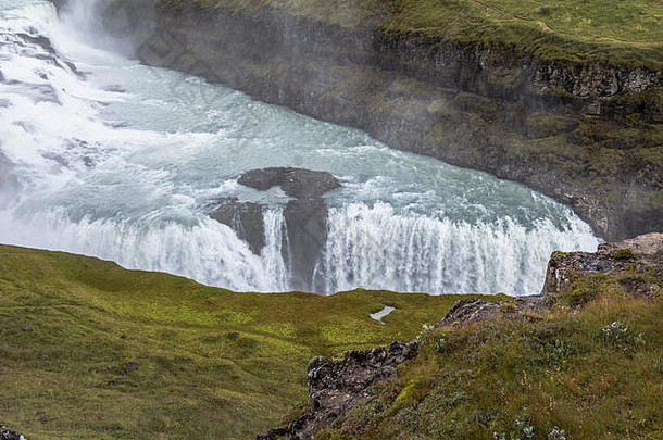视图雄伟的古佛斯瀑布瀑布金圆冰岛