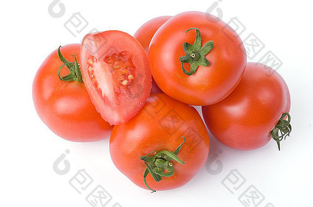 成熟的西红柿孤立的白色背景减少季度