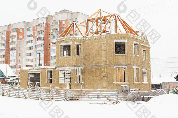 建设房子冬天