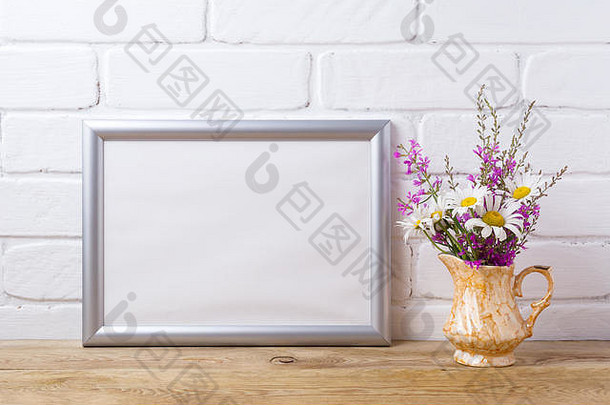 银景观框架模型白色洋甘菊紫色的场花金投手花瓶空框架模拟演讲艺术作品临时