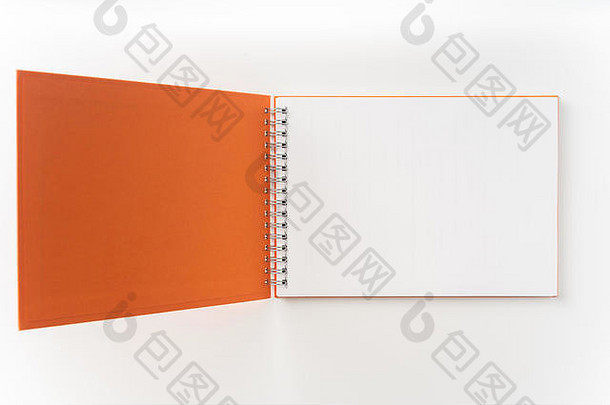 设计概念前视图橙色精装书螺旋笔记本开放封面孤立的背景模型渲染