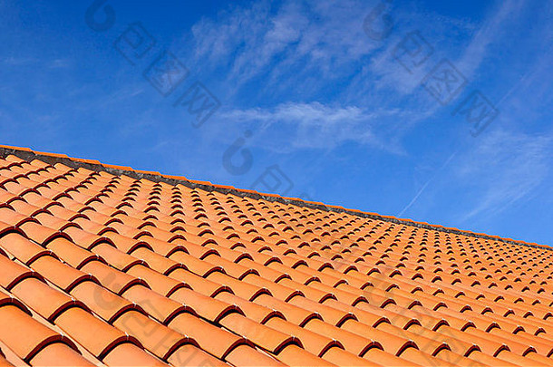 橙色<strong>屋顶</strong>瓷砖使陶瓷材料天空