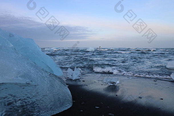 冰岛钻石海滩冰山