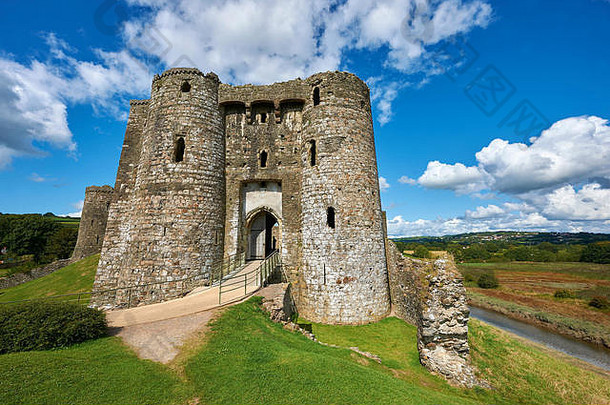 门塔中世纪的诺曼基德韦利城堡基德韦利卡马森郡威尔士