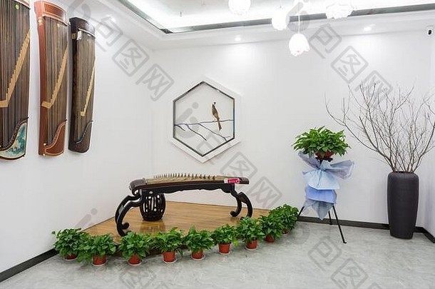 古筝教育<strong>培训机构</strong>中国室内装饰简单的优雅的显示魅力中国人传统的文化