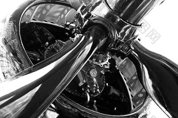 单色黑色的白色研究古董普拉特惠特尼propeller-style飞机引擎