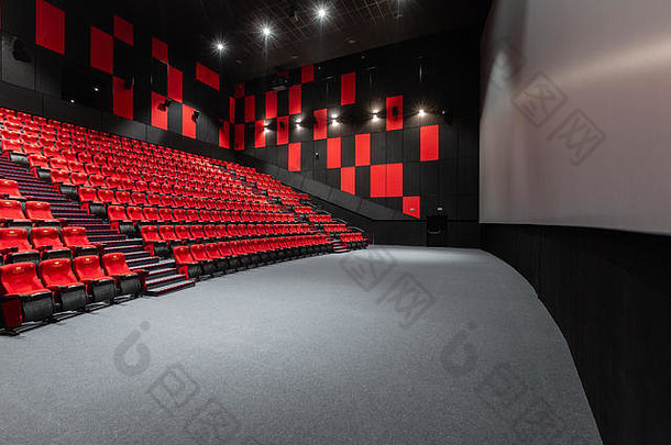 俄罗斯下诺夫哥罗德诺夫哥罗德11月电影统帅权格雷兹尼波杜比大气压空红色的电影大厅座位舒适的软椅子