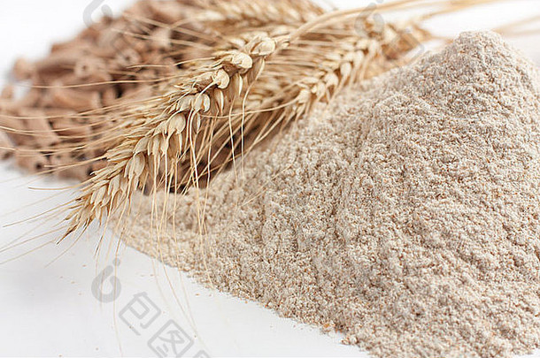 用全麦面粉做的小麦面粉耳朵小麦特写镜头