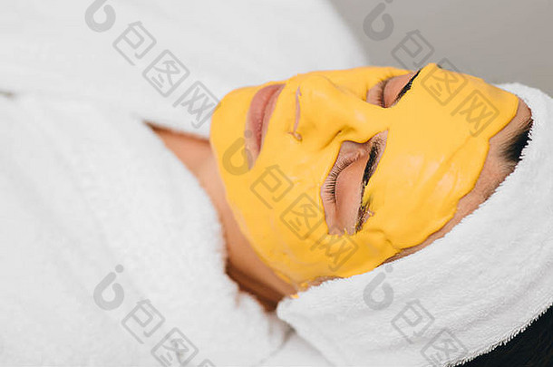 女人美面具橙色提取脸皮肤治疗美面具
