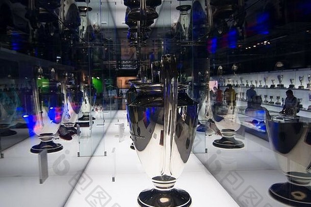 巴塞罗那西班牙9月欧足联<strong>冠军</strong>联盟杯博物馆欧足联杯奖杯授予每年欧足联足球俱乐部赢了