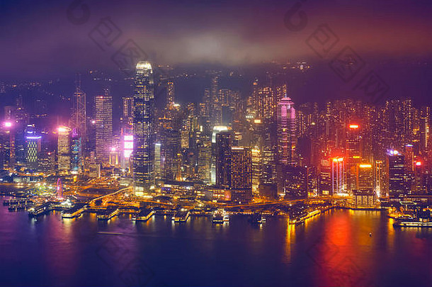 空中视图照亮在香港香港天际线在香港香港中国