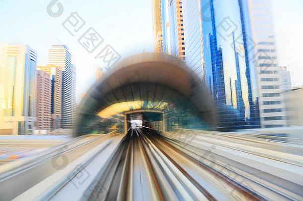 迪拜地铁高速度模糊运动